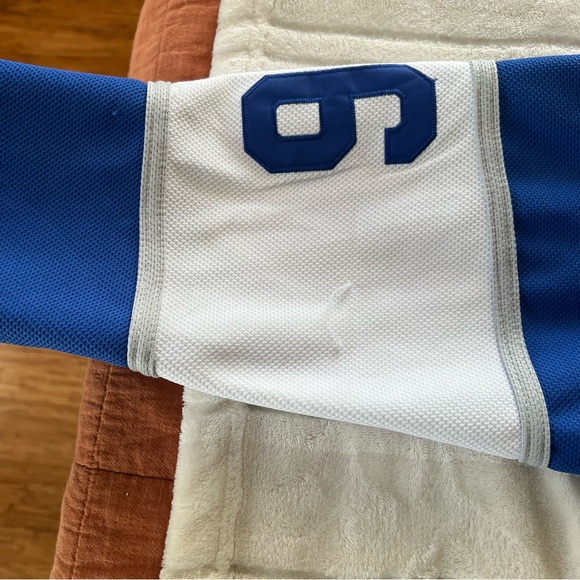 Toronto Maple Leafs Hockey jersey - Picture 5 of 9